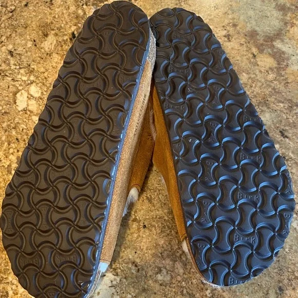 Birkenstock Tan and Cream Shearling Sandals - Picture 3 of 4